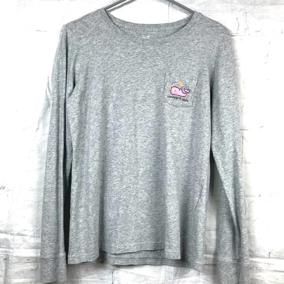 Vineyard Vines Classic Gray Crewneck Long Sleeve Happy New Year Tee Sz Small - Picture 2 of 5